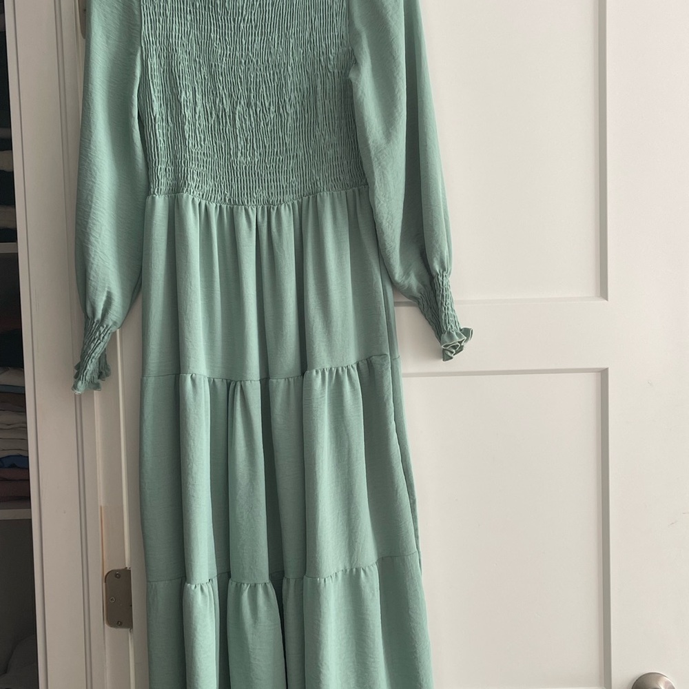 Elegant Green Long Sleeve Dress